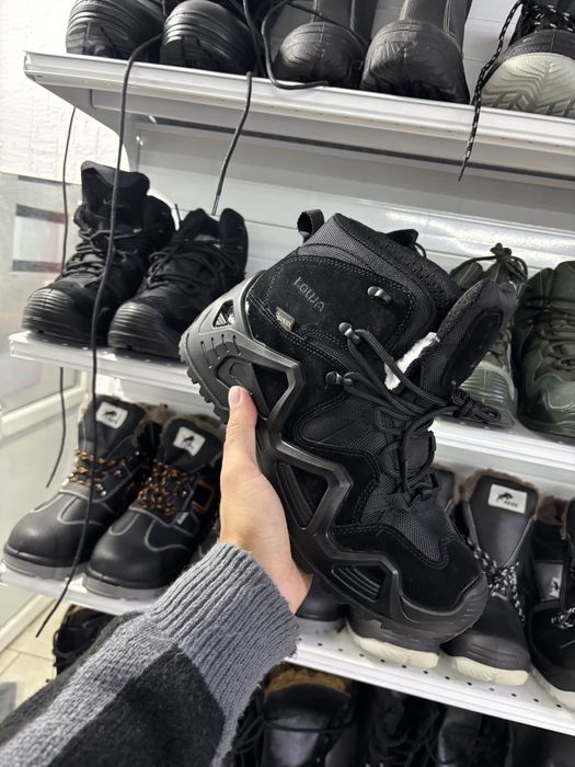 Тактический ботинки зимняя Лова черный спецобувь берцы зимний