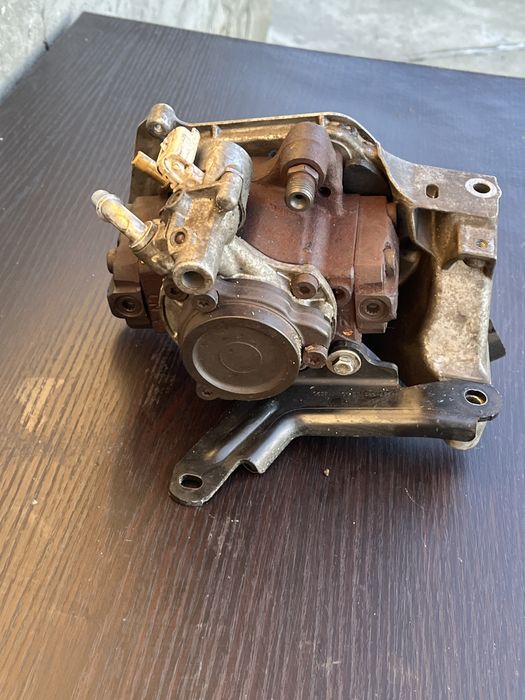 POMPA INJECTIE FORD FOCUS 3 - 1.6 tdci - COD 9676289780 - AN 2011