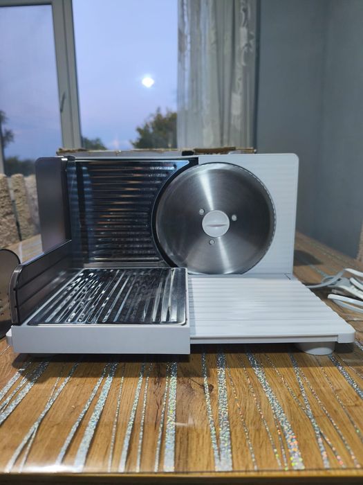 Машина за рязане на колбаси и други