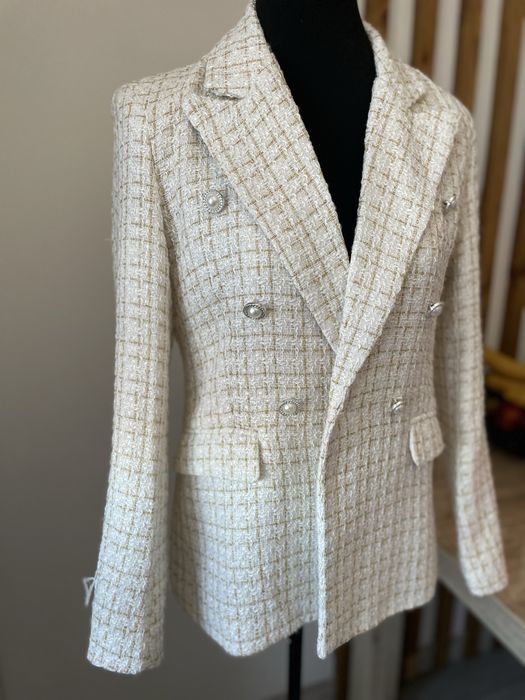 Sacou cu insertii aurii