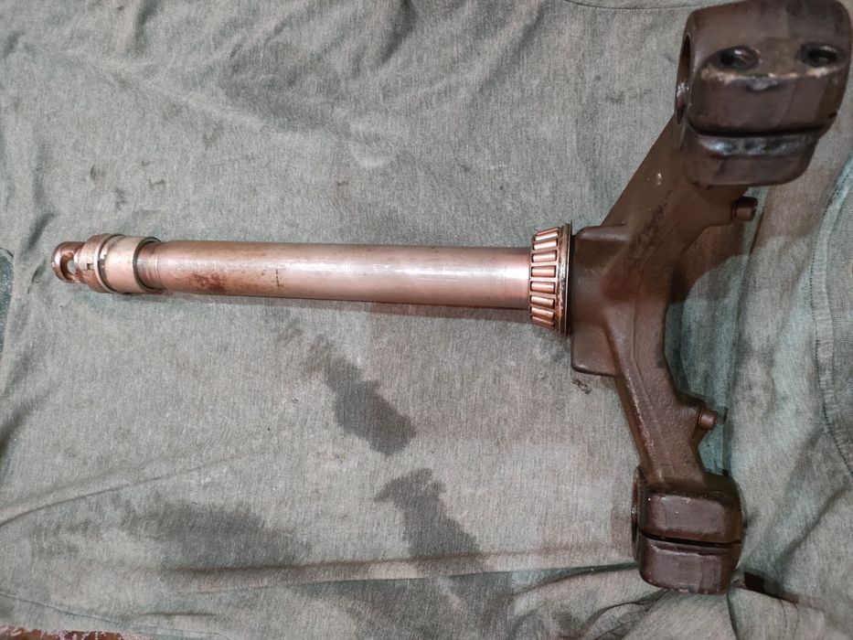 Jug Furcă Inferioară Piaggio X8,X9 Xevo Stare Perfectă Cu Rulment