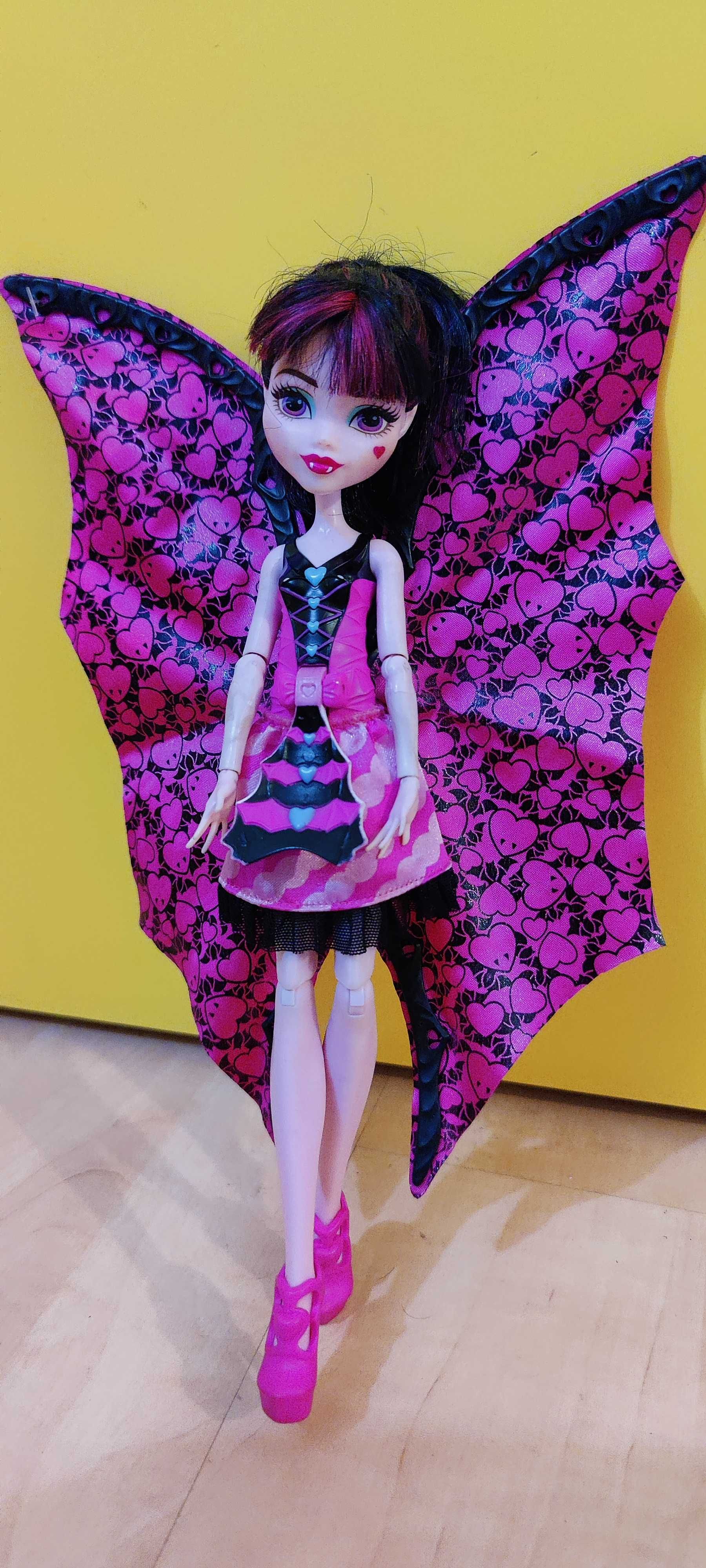 Vând păpușă Monster High în stare foarte bună