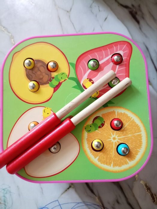 Bolalar uchun mantiqiy o'yinchoq