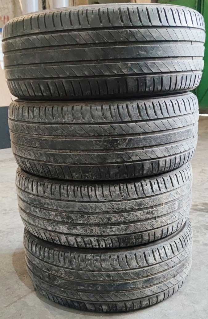 4 броя 215/55 R17 летни гуми KLEBER DYNAXER HP4 94W 2020 5мм