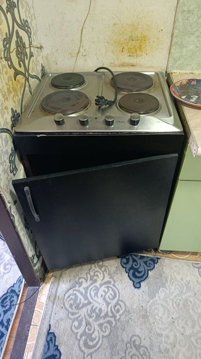 Электрическая плита. Хорошее состояние