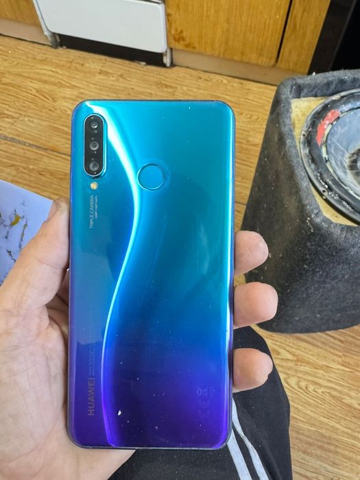Продам смартфон Huawei PI 30 10тыч
