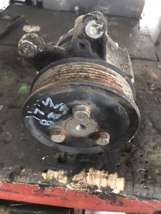 Pompa servo bmw 540i e39