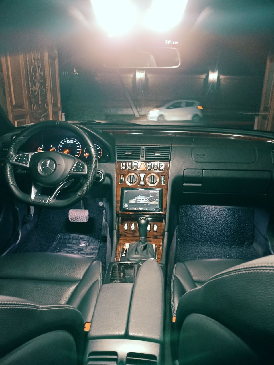 Mercades-Benz  w 202