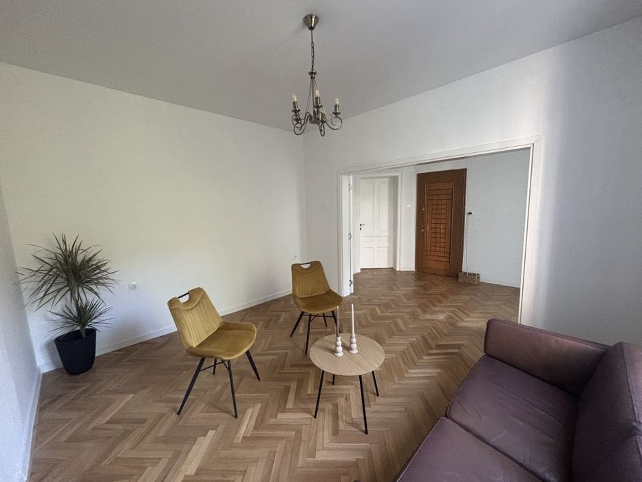 Продава се Тристаен апартамент в София, Докторски паметник - 101 кв.м за 4159 €/кв.м - Снимка #1