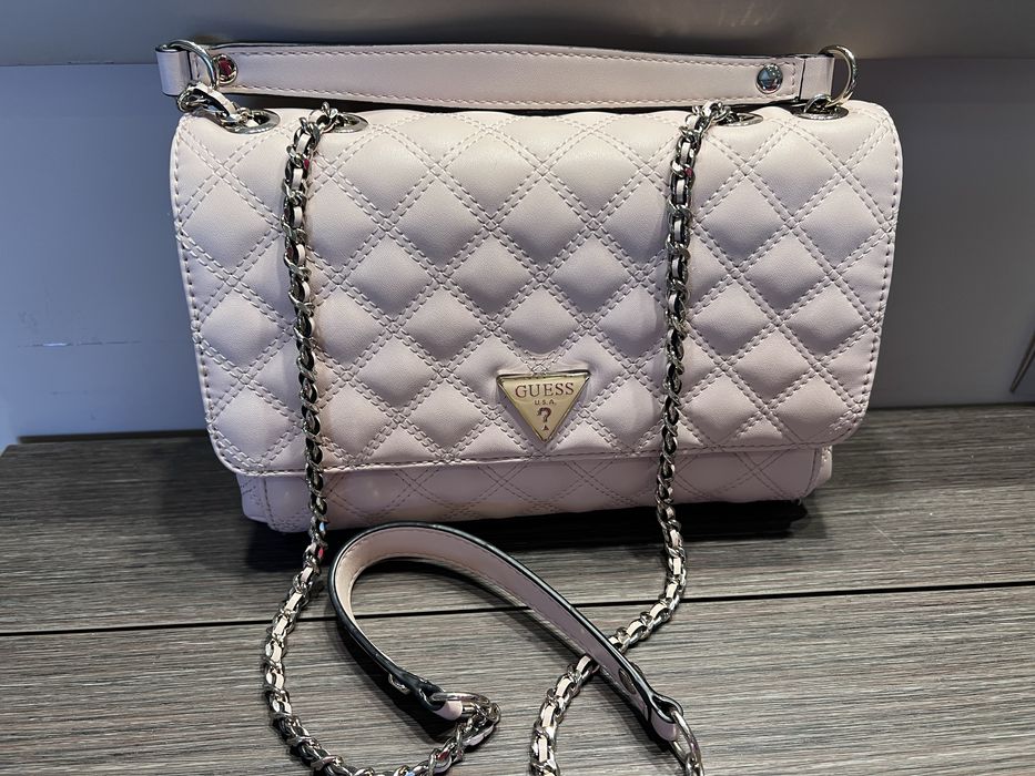 Дамска чанта Guess