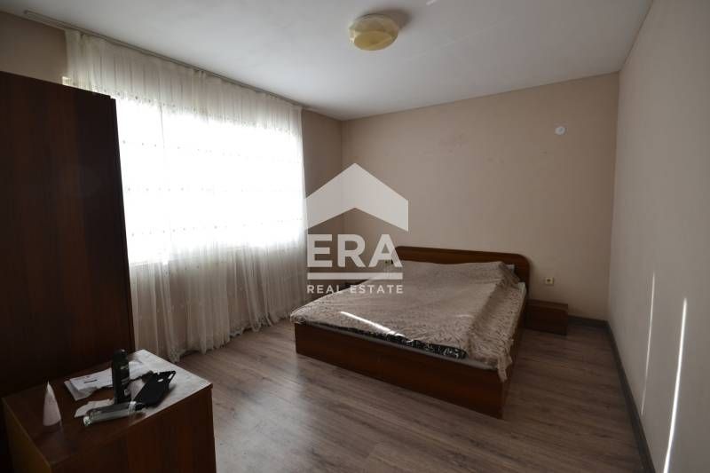 Продава се Тристаен апартамент в Хасково, Дружба 1 - 90 кв.м за 958 €/кв.м - Снимка #5