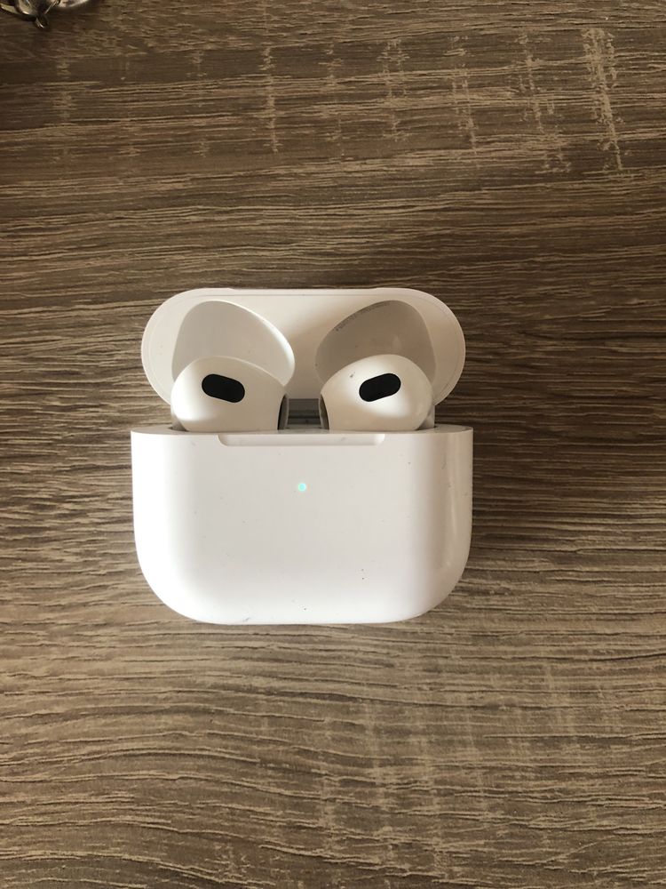 Casti AirPods Apple 3