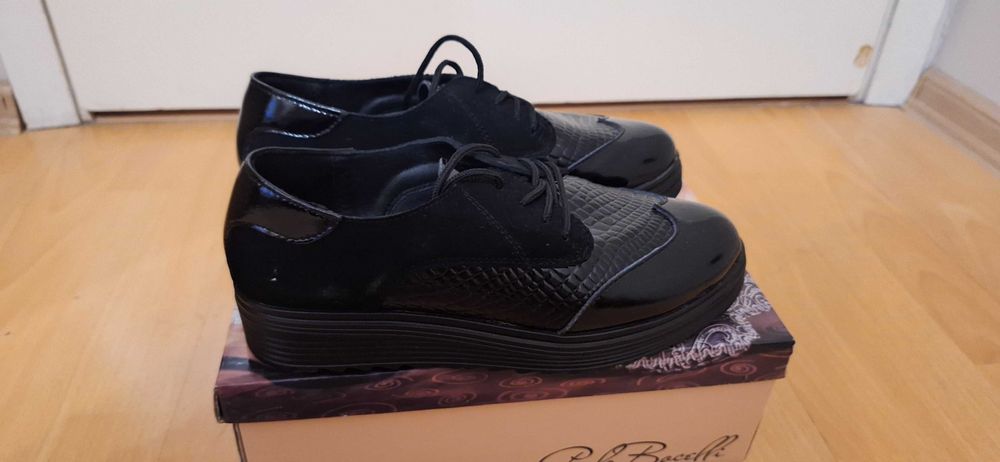 Елегантни обувки Riccardo Farini