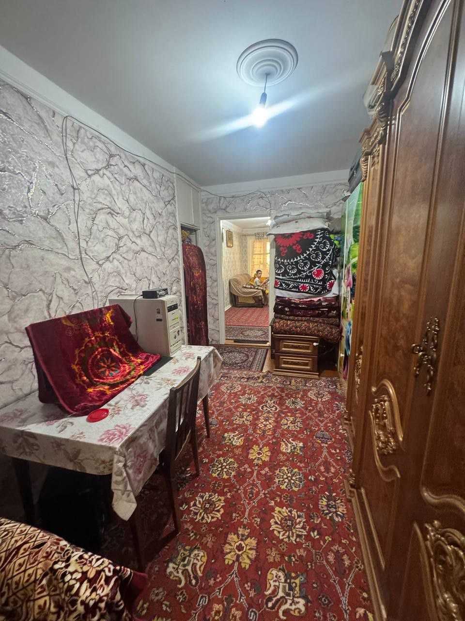 №3570.Продается 4х-комнатная квартира.