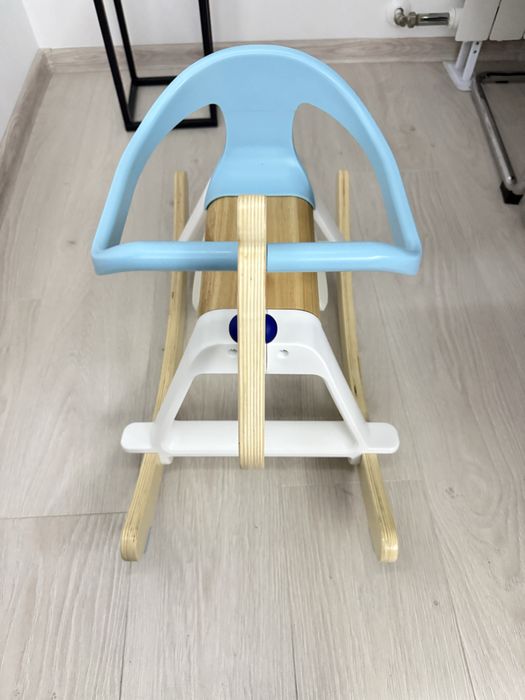 Дървено конче люлка