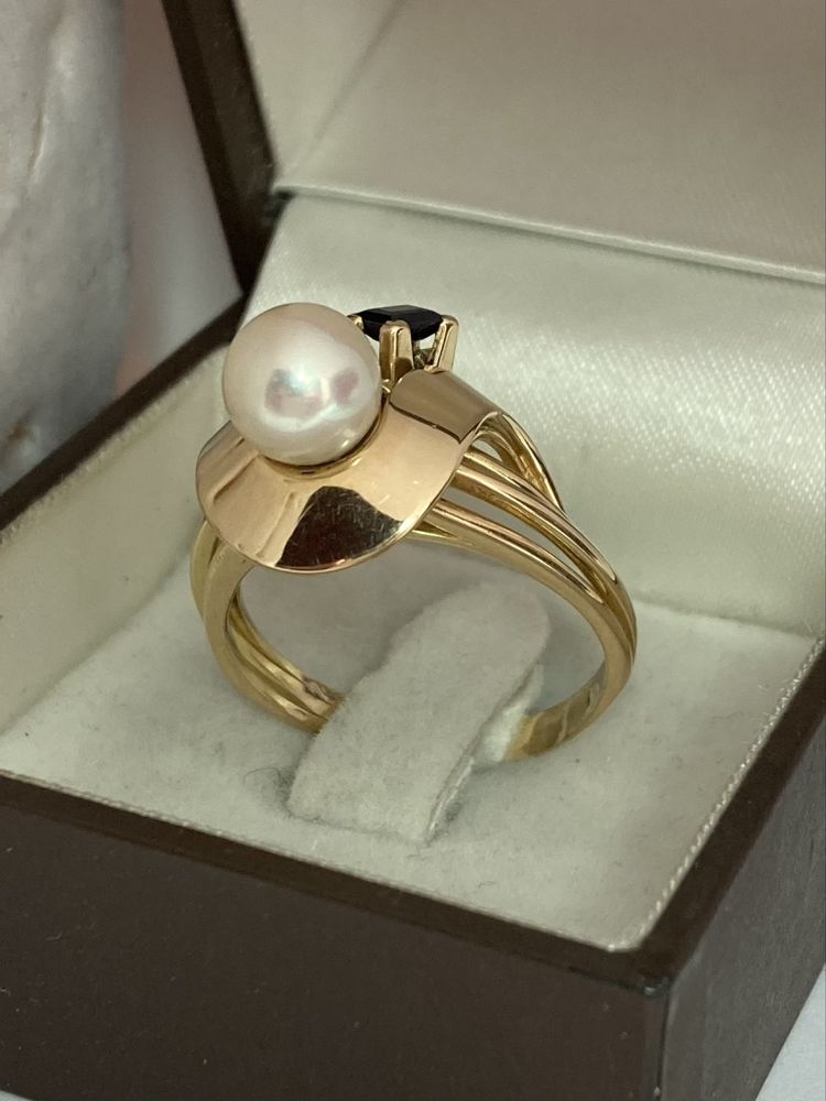 Inel aur 18kt.cu safire perla