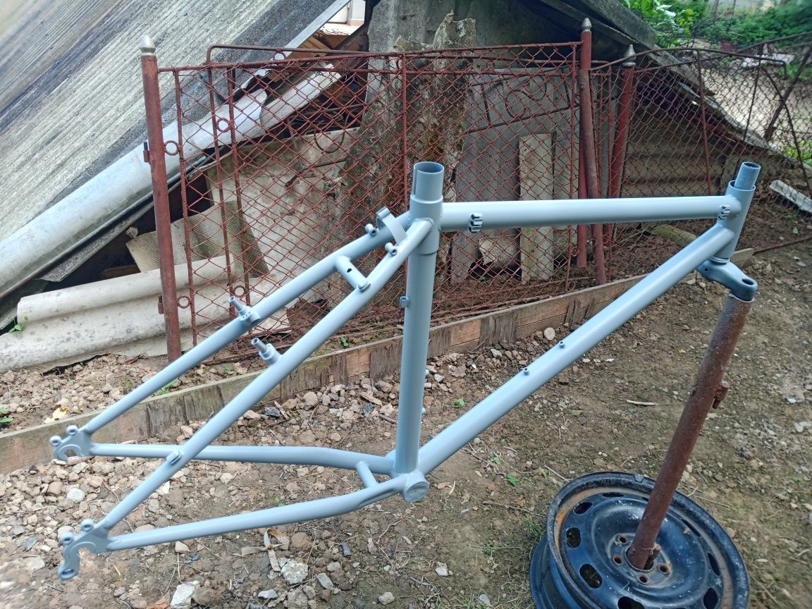 Bicicletă MTB complet restaurată