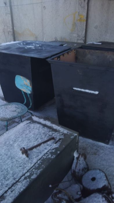 Продам баки для мусора