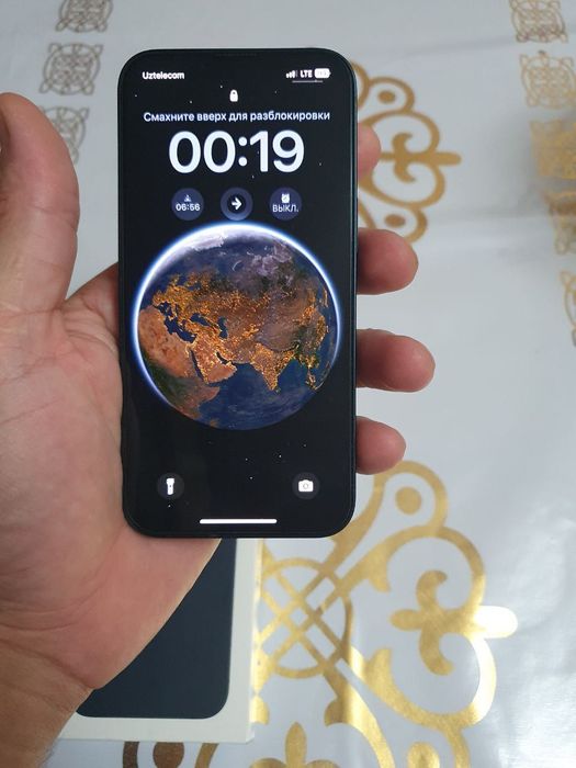 iPhone 13 память 128 Идеал