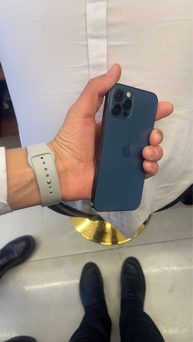 Iphone 12 pro holati yaxshi yomks 75% xotira 128gb