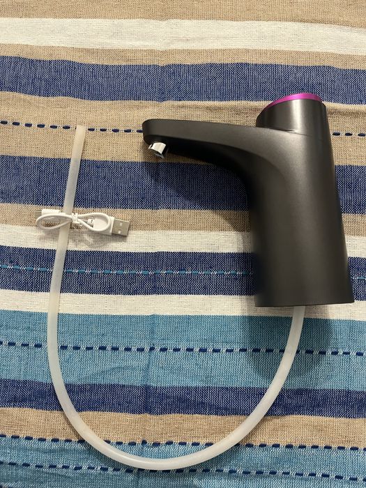 Robinet electric pentru bidonul de apa