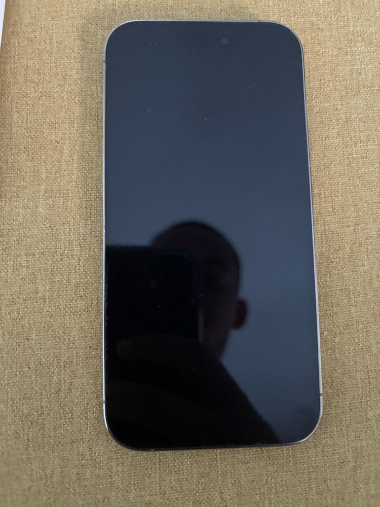 Iphone 14 pro Gold