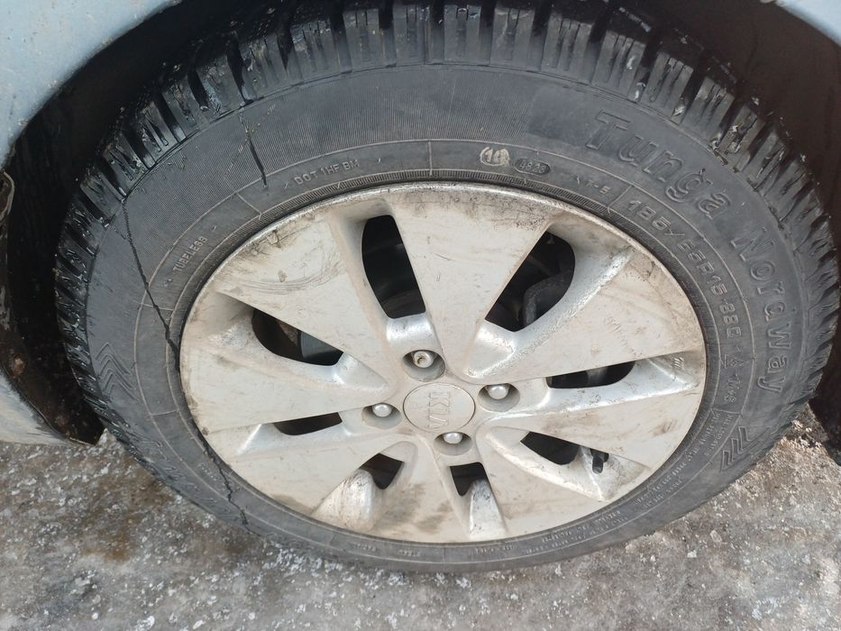 Продам зимние шины