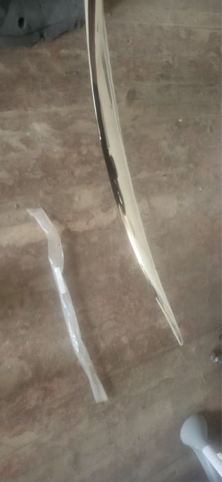 Листна лява мерцедес Е класа 2005г нова предна лява