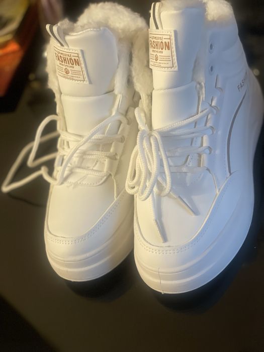 Дамски зимни боти с мека подплата