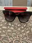 Дамски слънчеви очила Guess