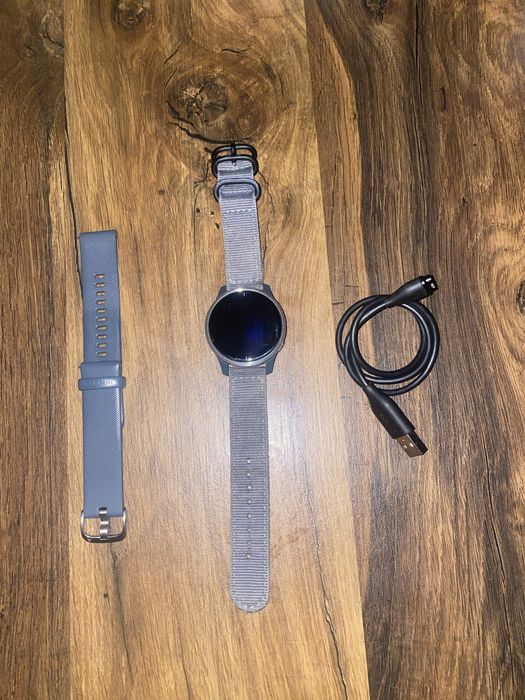 Garmin Venu conditie foarte buna + accesorii
