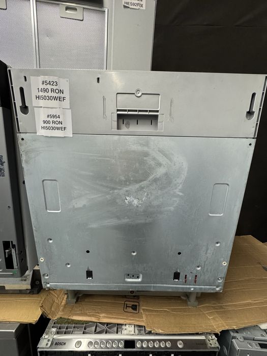 Mașină de spălat vase  Hotpoint Ariston HI5030WEF