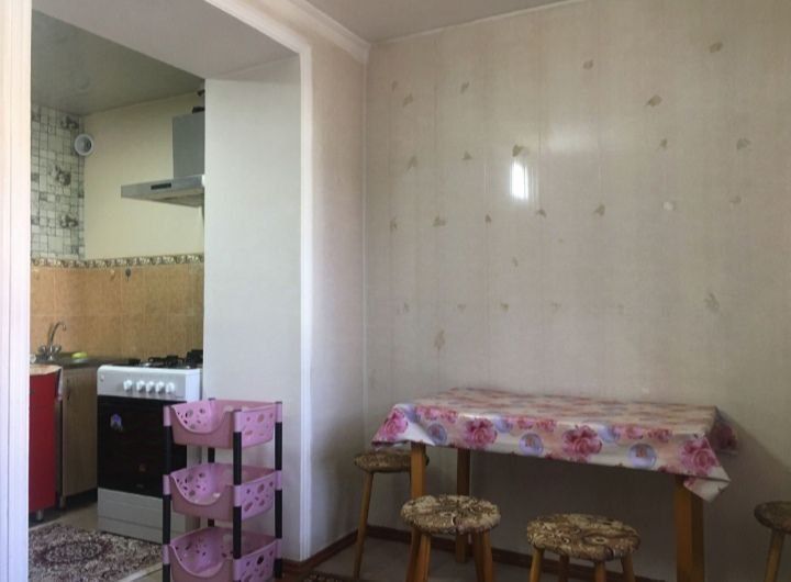 Chilonzor 8 kv 2 xonali lubboyiga 400$ srochni