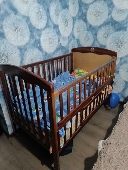 Кроватка детская