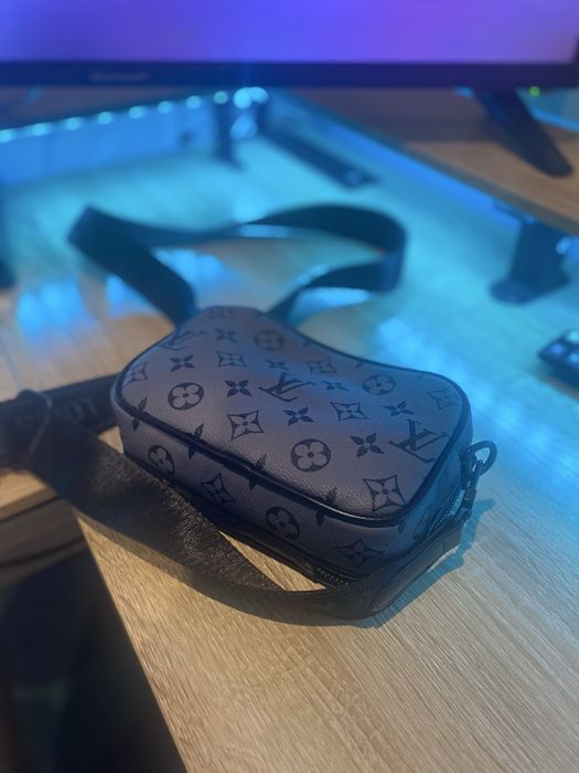 LVTN - Alpha Crossbody Bag - Gray