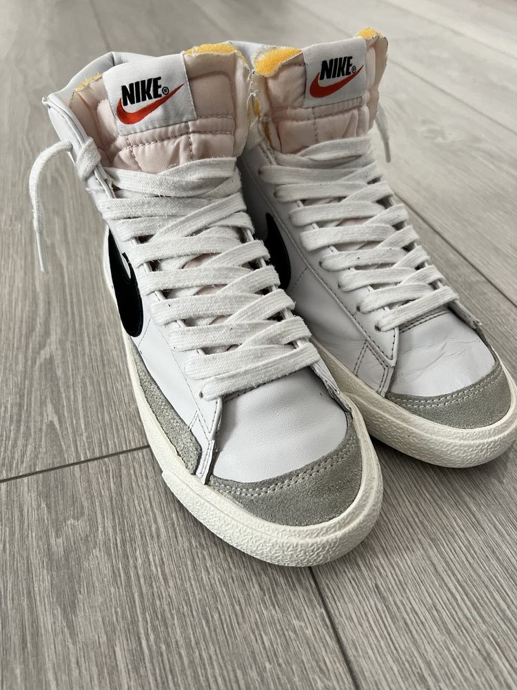 Nike blazer mid '77 - din piele  (Masura 37,5)