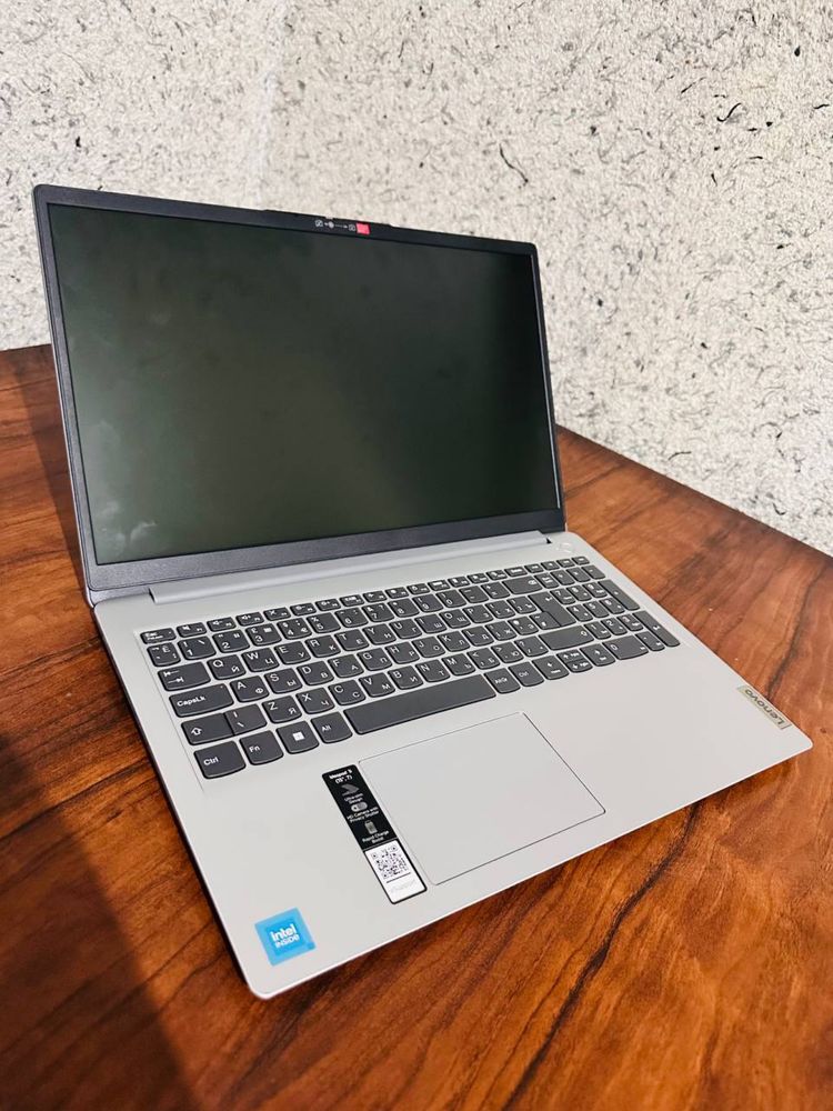 Lenovo 4020 noutbuk talaba va ofis un arzon narxda
