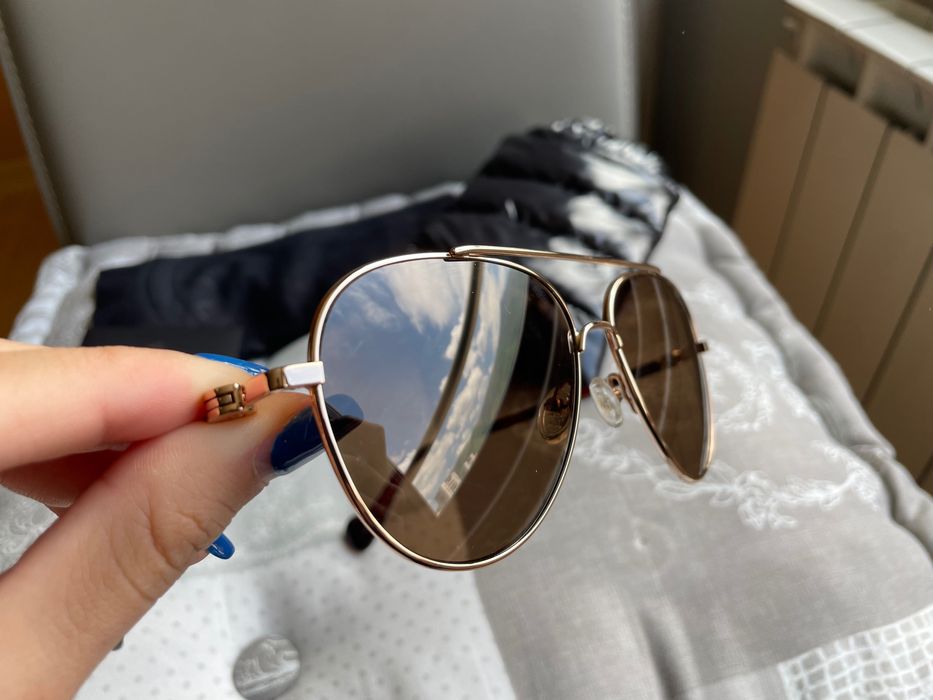 Оригинални слънчеви очила Moncler