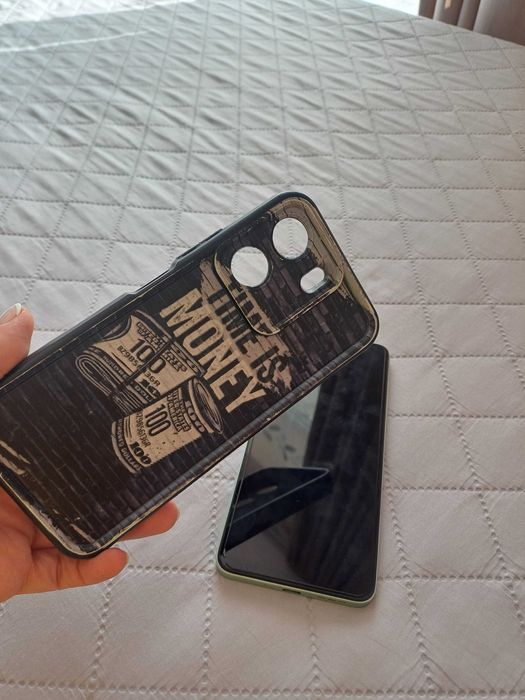 Продава се телефон Xiomi  Redmi 13C