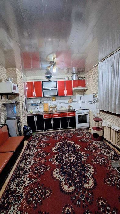 СРОЧНО,Продается 3 комнатная квартира,в Яккасарайком районе