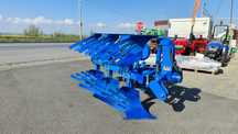 Plug agricol reversibil hidraulic cu 3 trupite crestate