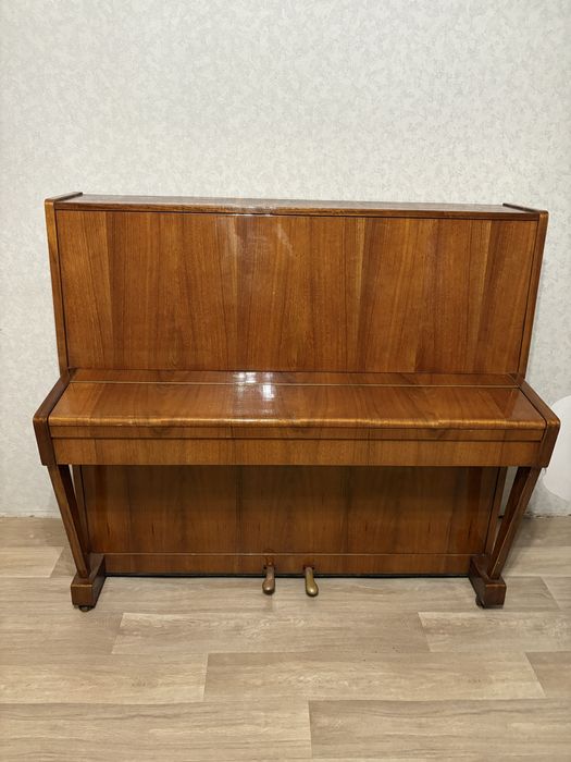 Продам фортепиано