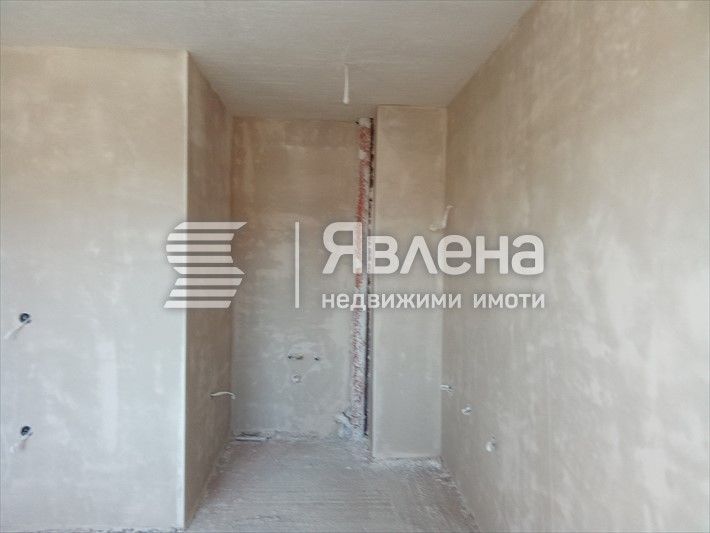 Продава се Двустаен апартамент в Варна, Младост 1 - 57 кв.м за 1667 €/кв.м - Снимка #3