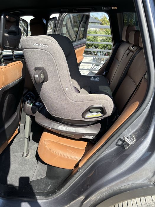 Sistem complet Nuna ARRA Next + TODL + bază Isofix – stare foarte bună