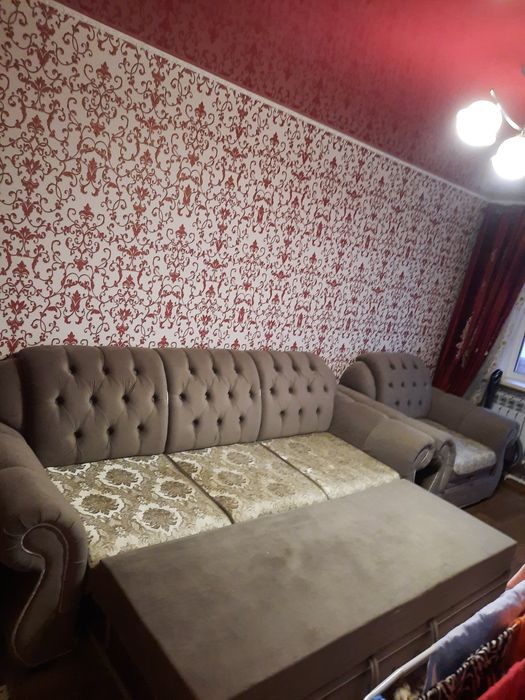 Продам диван 180тыс