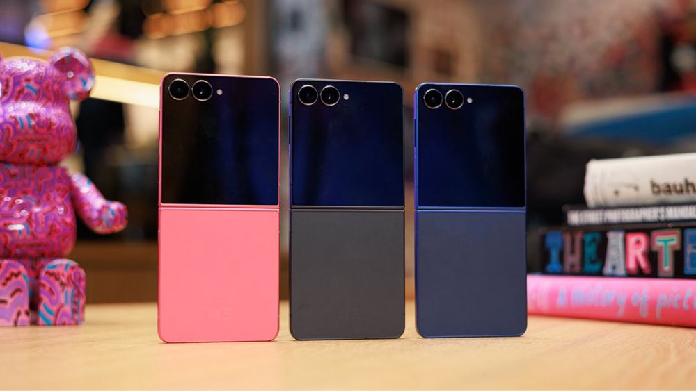 Новый Samsung Galaxy Z Flip 7 New 2025 • Телефон •