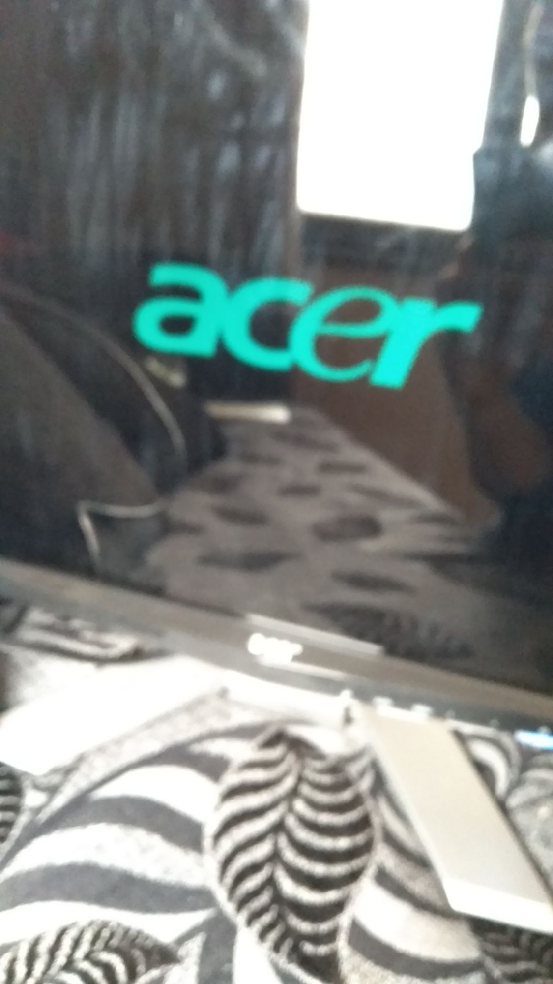 Монитор Acer P223W