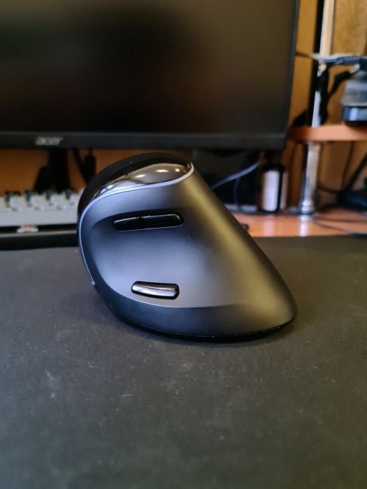 Продам беспроводную мышь с rgb подсветкой