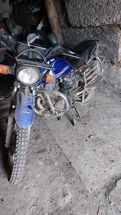 Продам мотоцикл ЛТМ 200