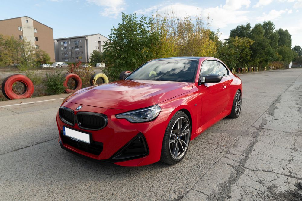 BMW M240i, 2023 – Stil si Putere